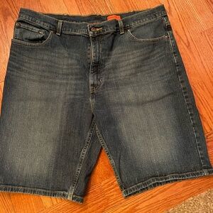 Men’s size 40 denim jean shorts St John’s Bay EUC